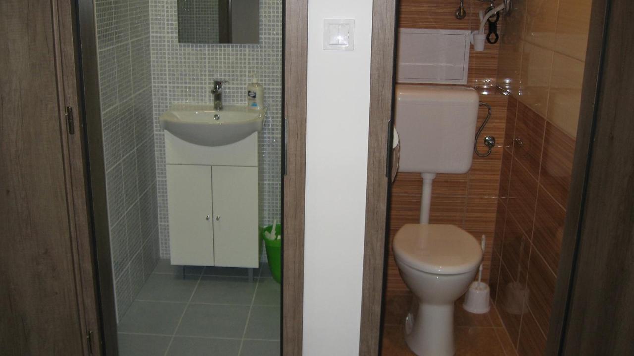 Hz Apartman Miskolc Apartamento Exterior foto